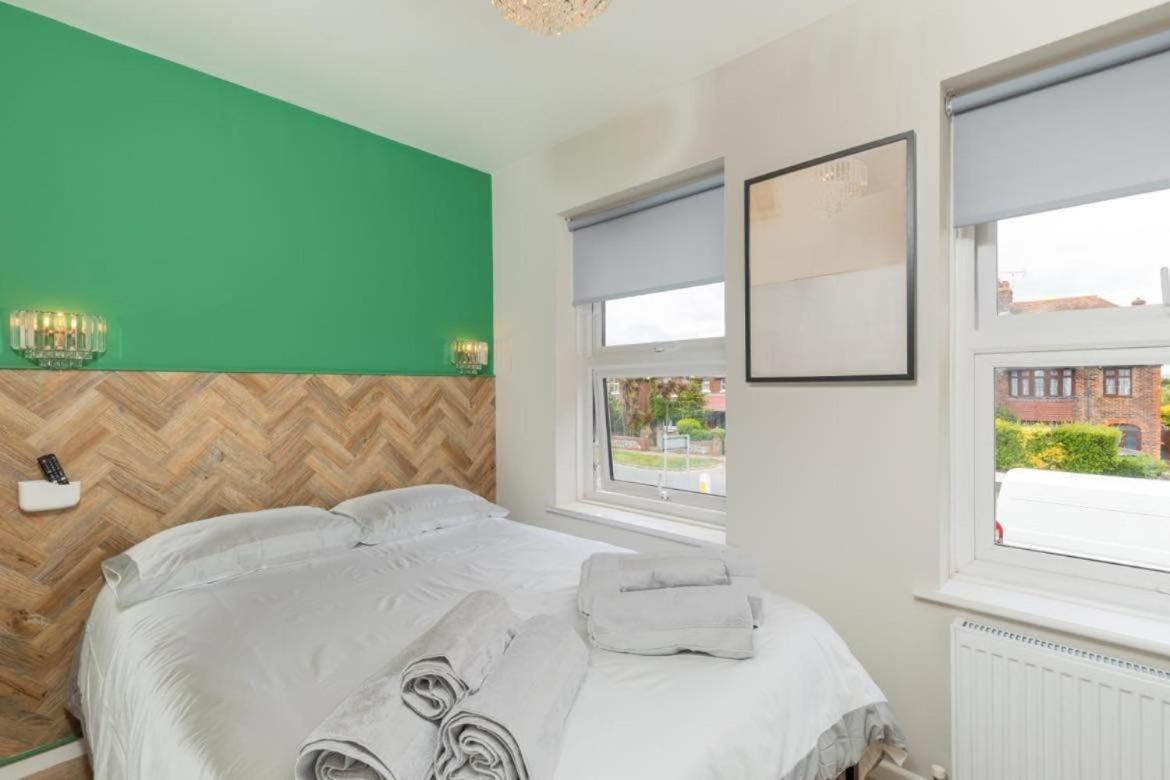 Ocean Studio Apartments 利特尔 外观 照片